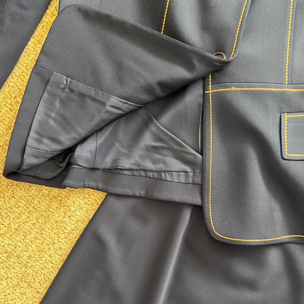 Escada Navy Blazer and Skirt Set with Contrast Stitching - Picture 3 of 6
